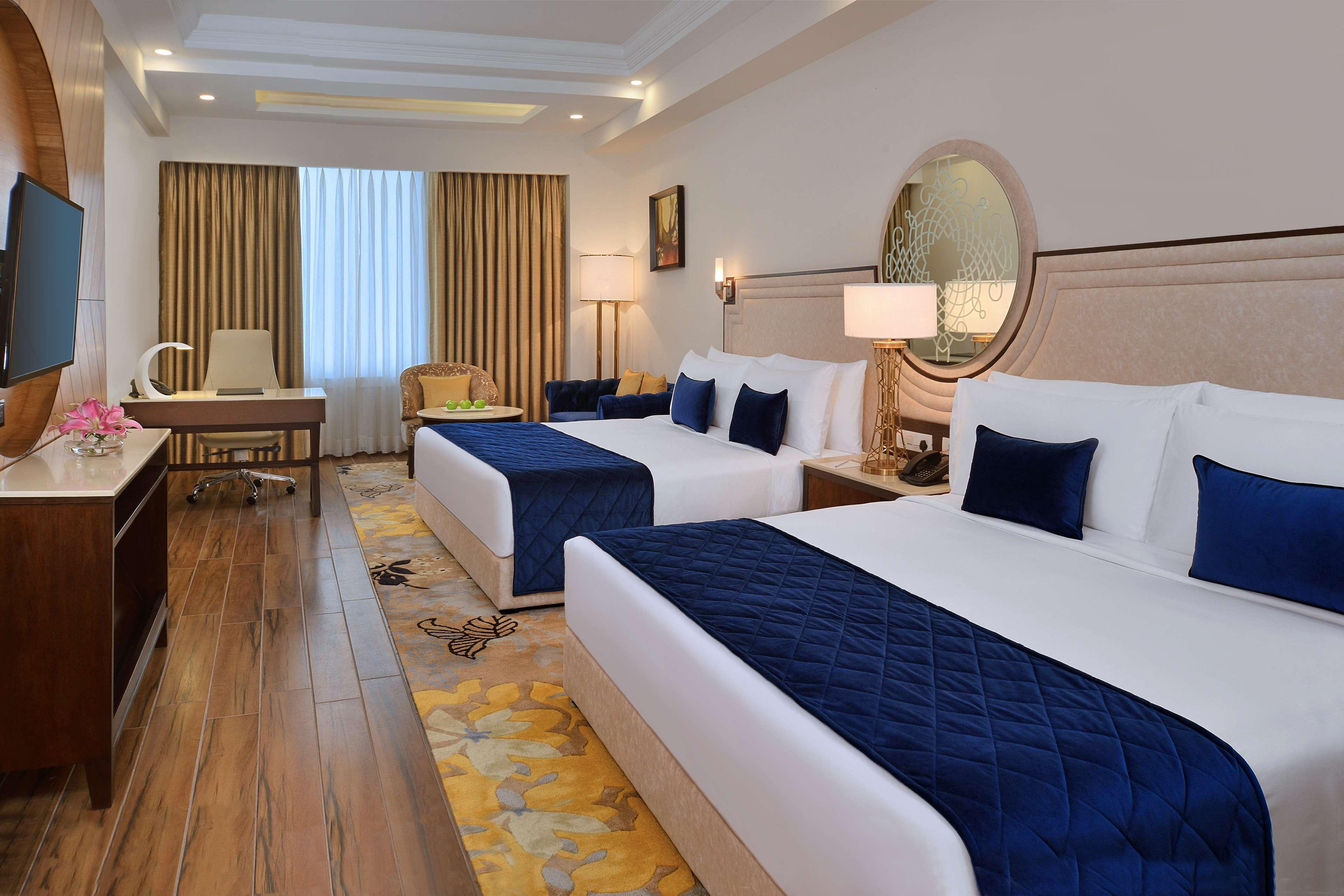 Radisson Chandigarh Zirakpur Eksteriør billede Deluxe Room
